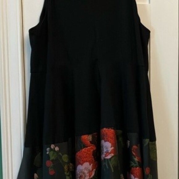 Hutch Black and Red Sleeveless Crew Neck Midi Dress tea length - Picture 7 of 7